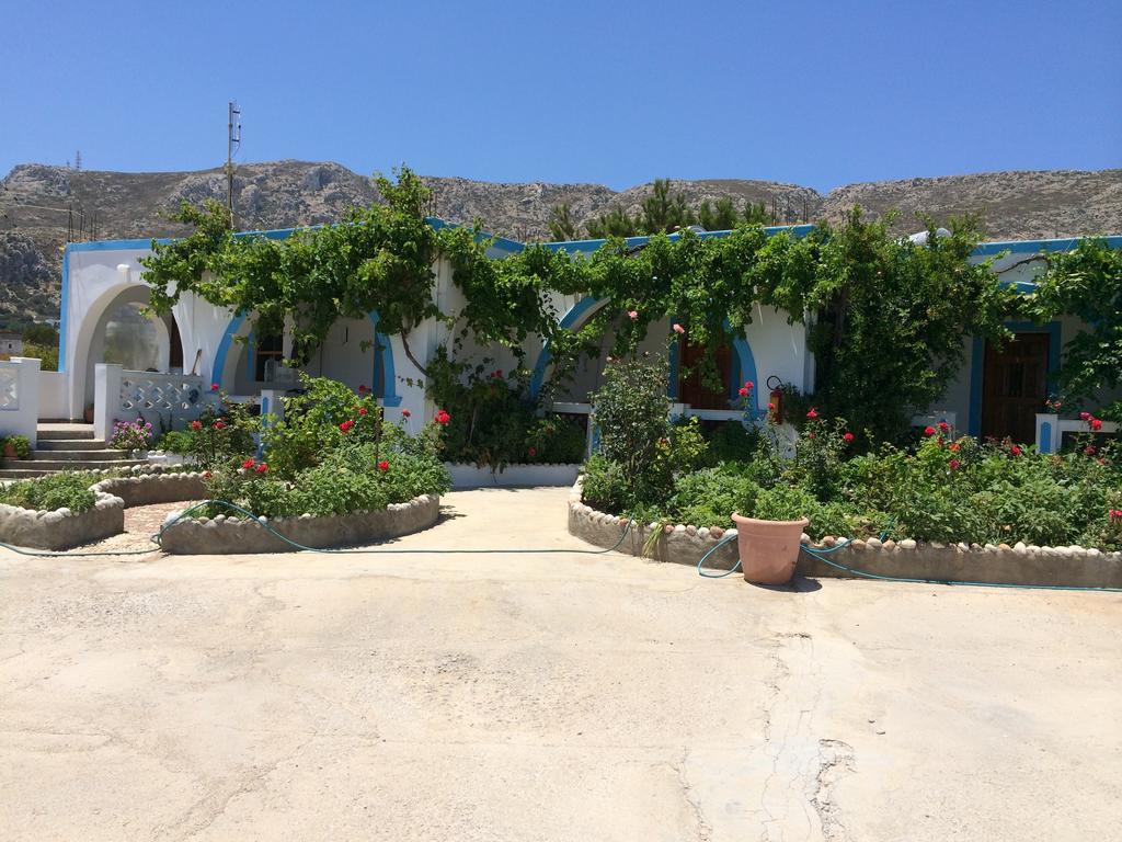 Mihalis Studios Lakki  Rum bild