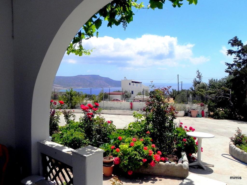 Mihalis Studios Lakki  Rum bild